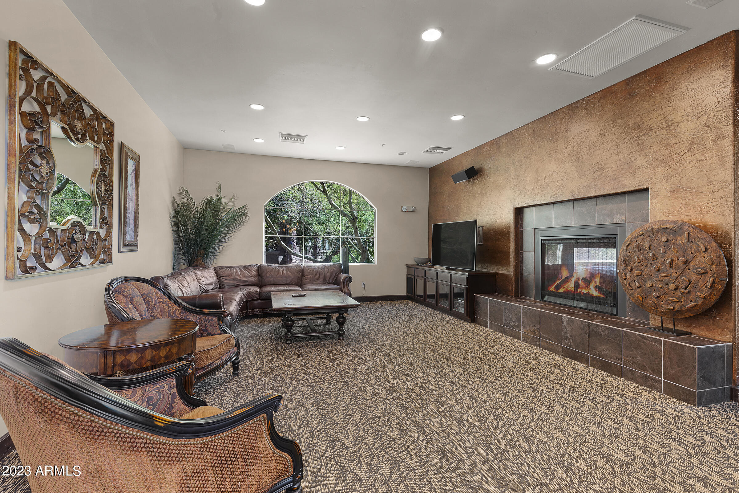 5350 E DEER VALLEY Drive Unit: 1406