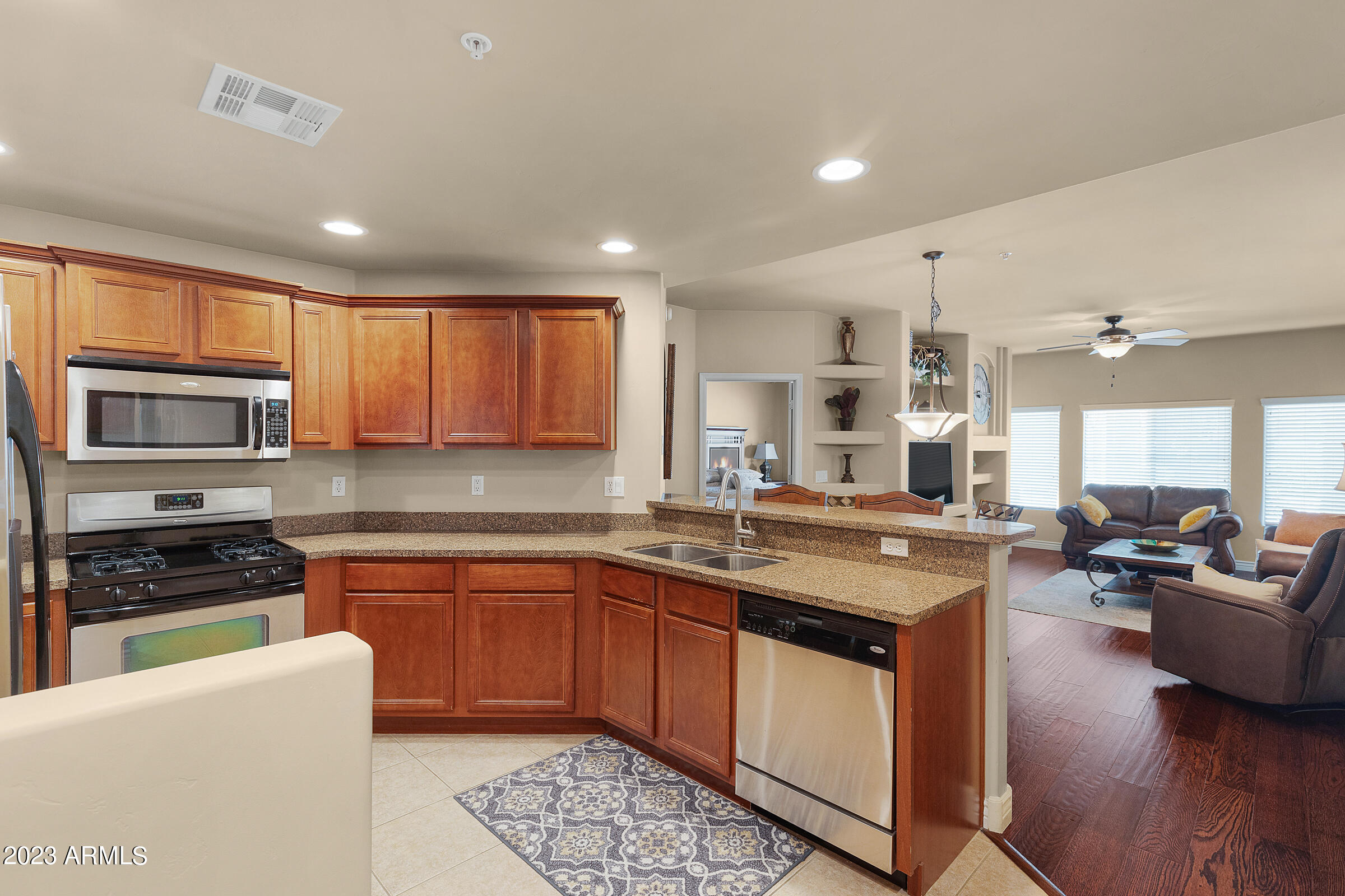 5350 E DEER VALLEY Drive Unit: 1406
