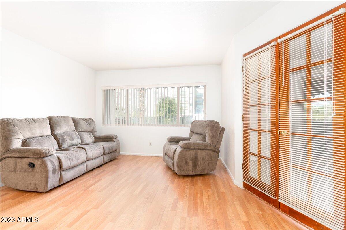 4330 N 5TH Avenue N Unit: 102