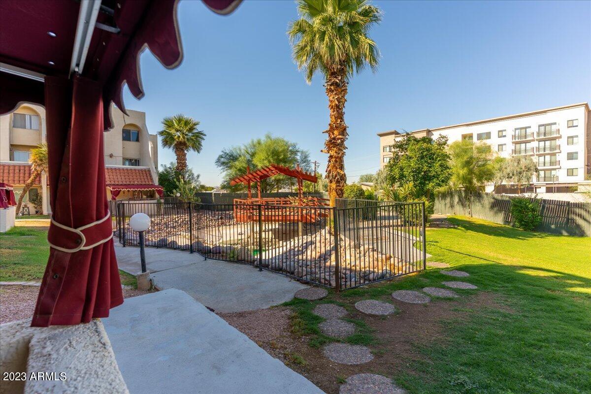 4330 N 5TH Avenue N Unit: 102