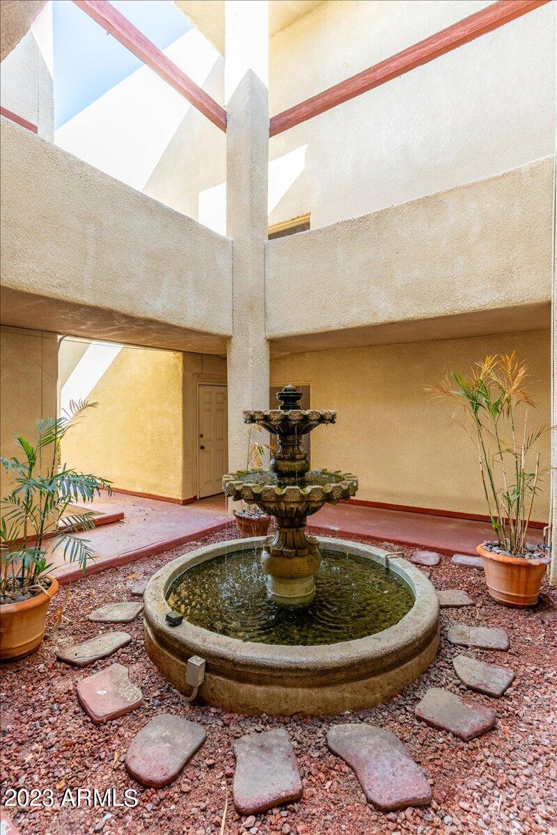 4330 N 5TH Avenue N Unit: 102