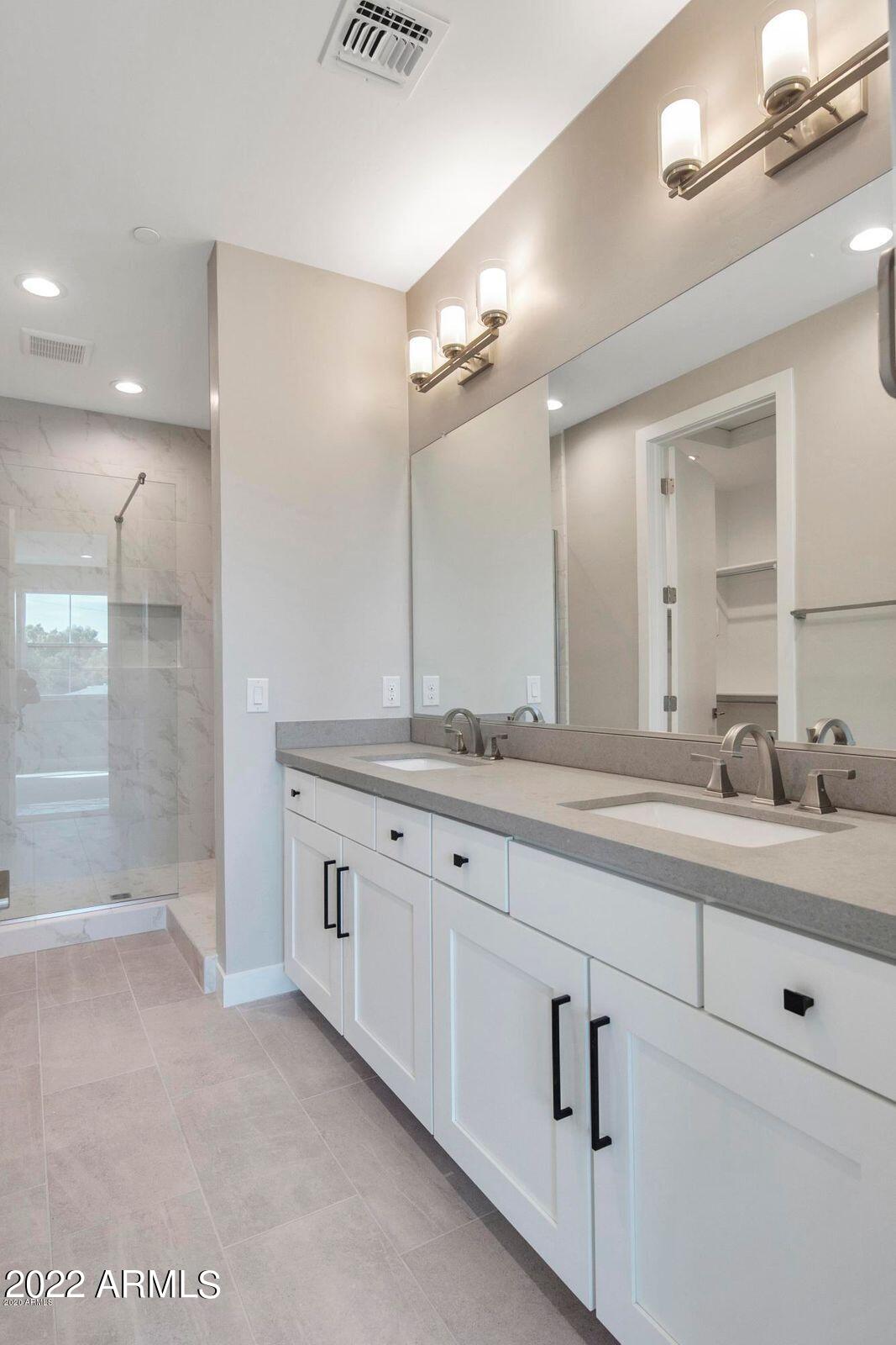 3200 N 39TH Street Unit: 21