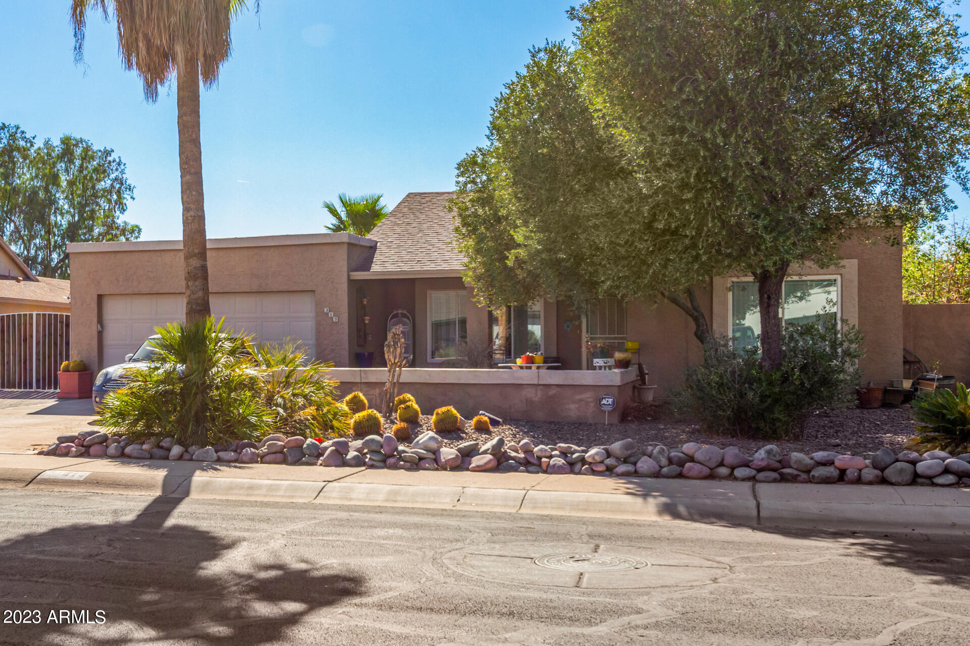 315 E MOORE Avenue