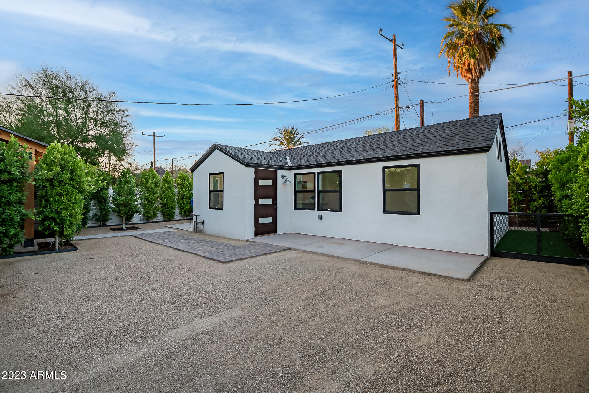 1024 E TAYLOR Street