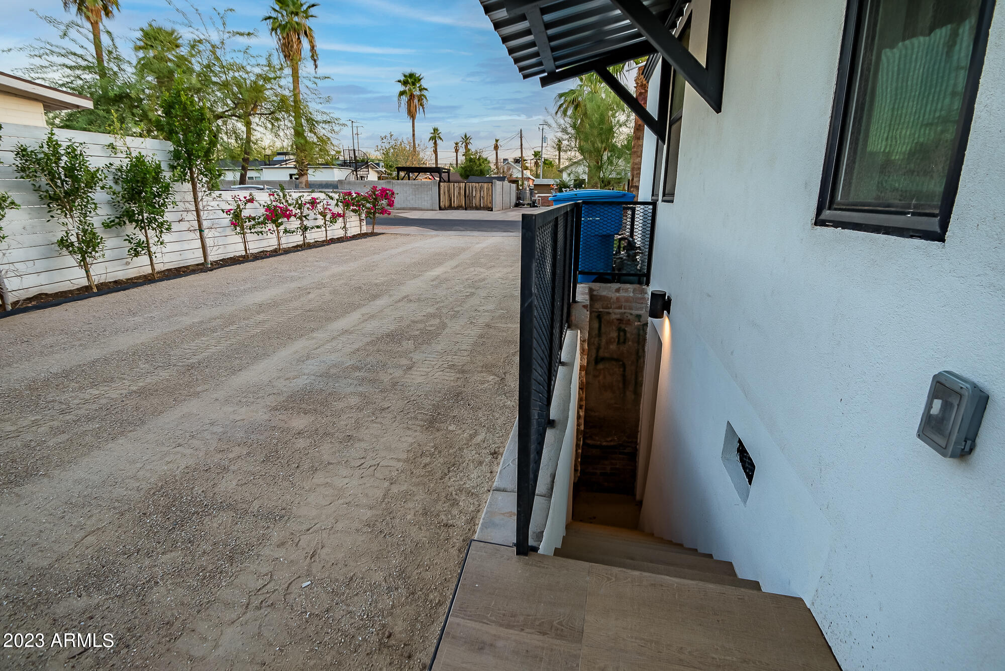 1024 E TAYLOR Street