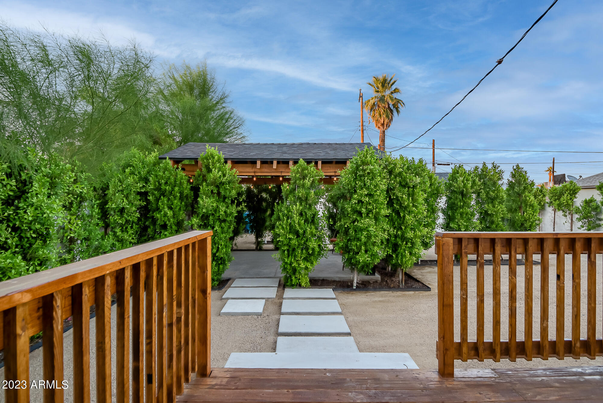 1024 E TAYLOR Street