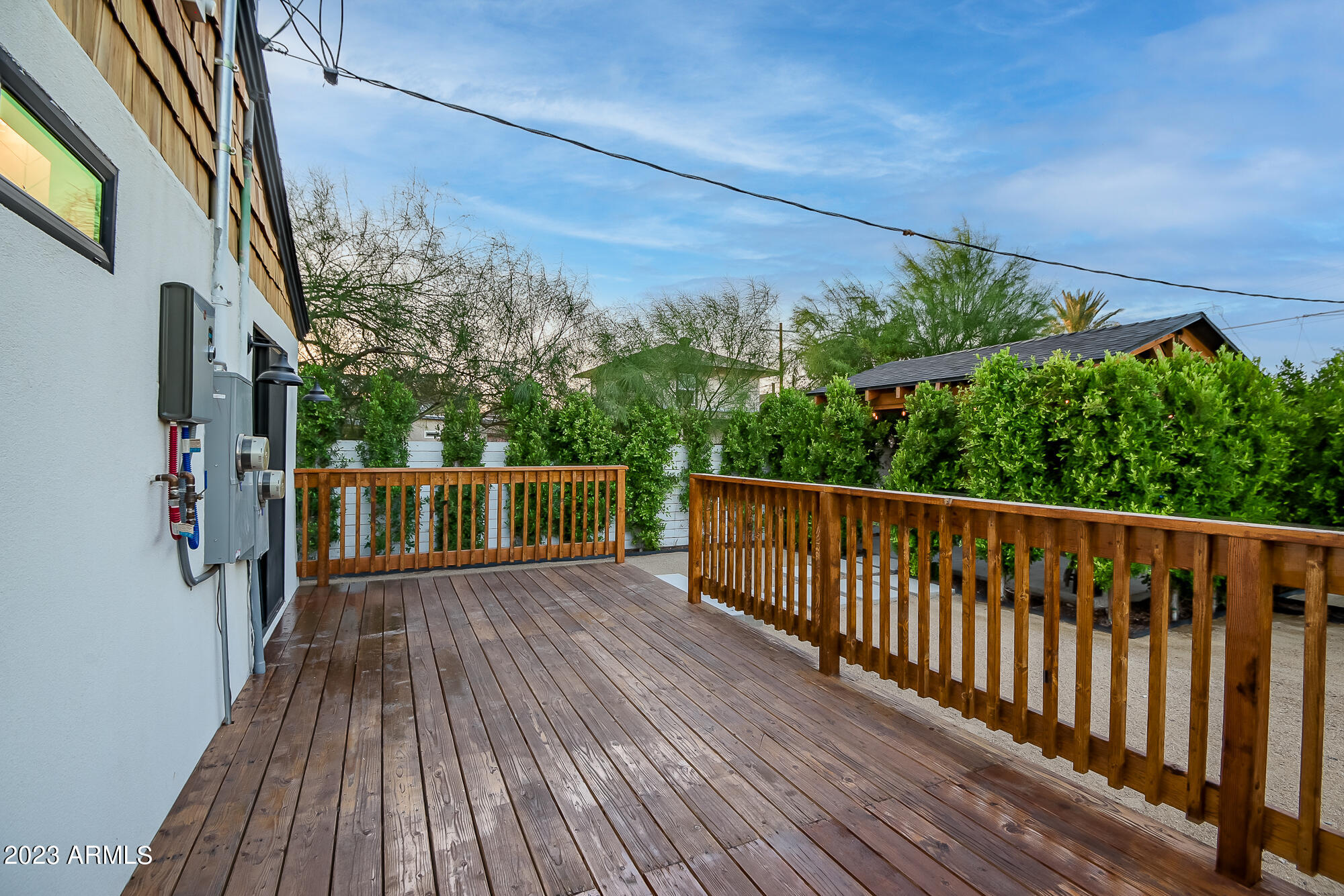 1024 E TAYLOR Street