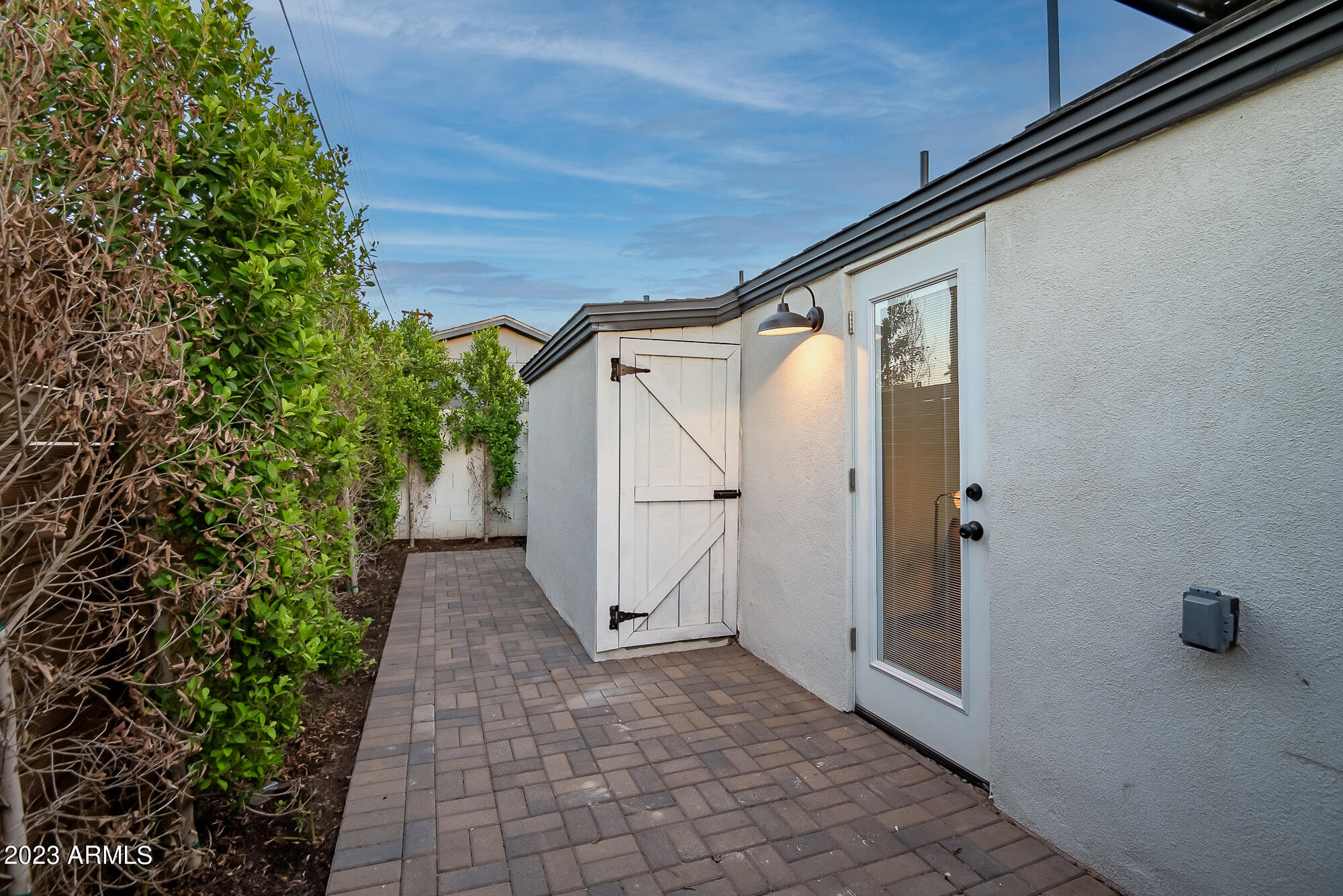 1024 E TAYLOR Street