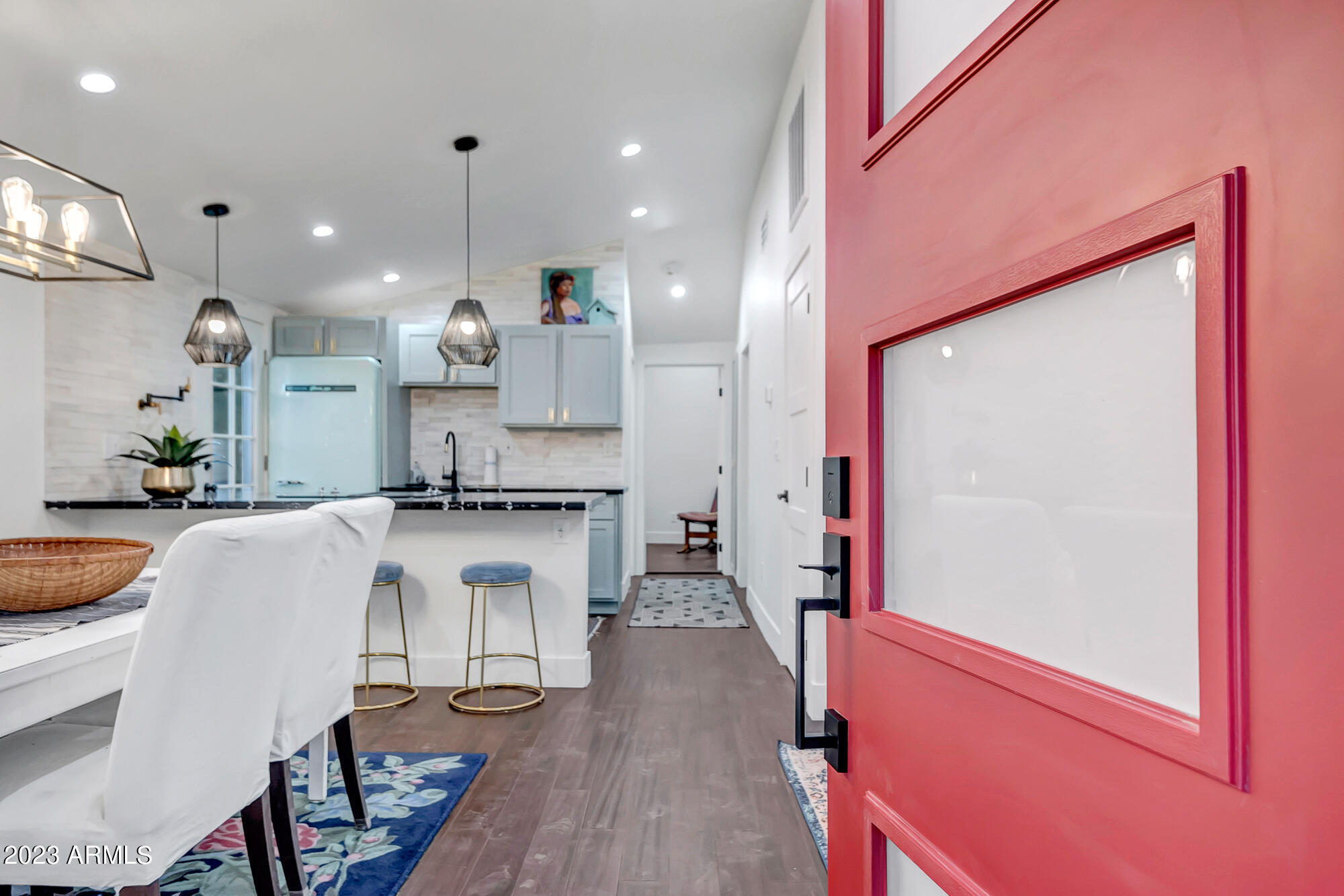 1024 E TAYLOR Street