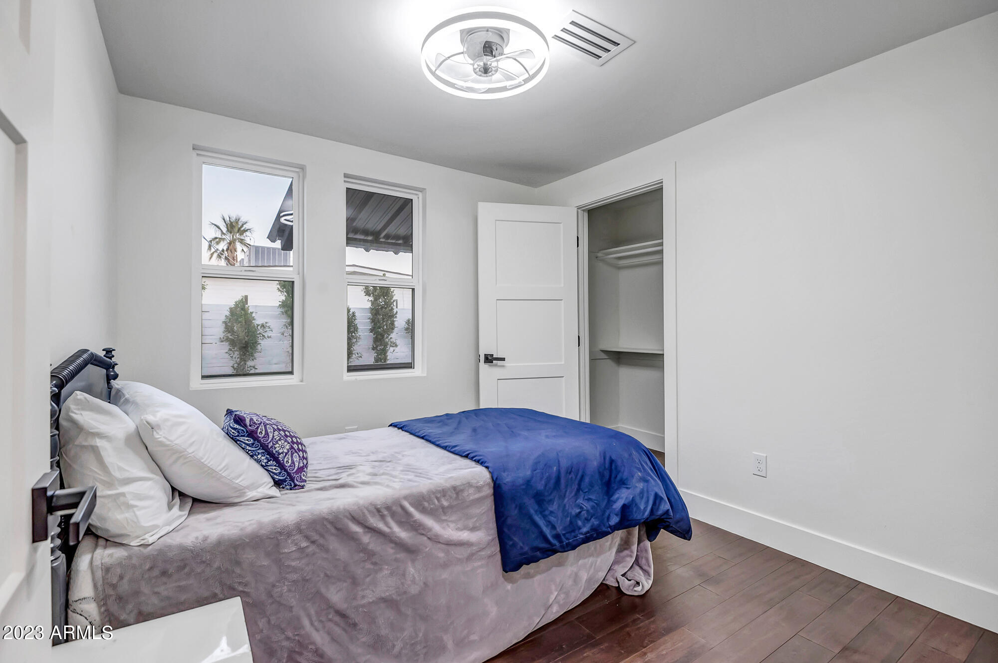 1024 E TAYLOR Street