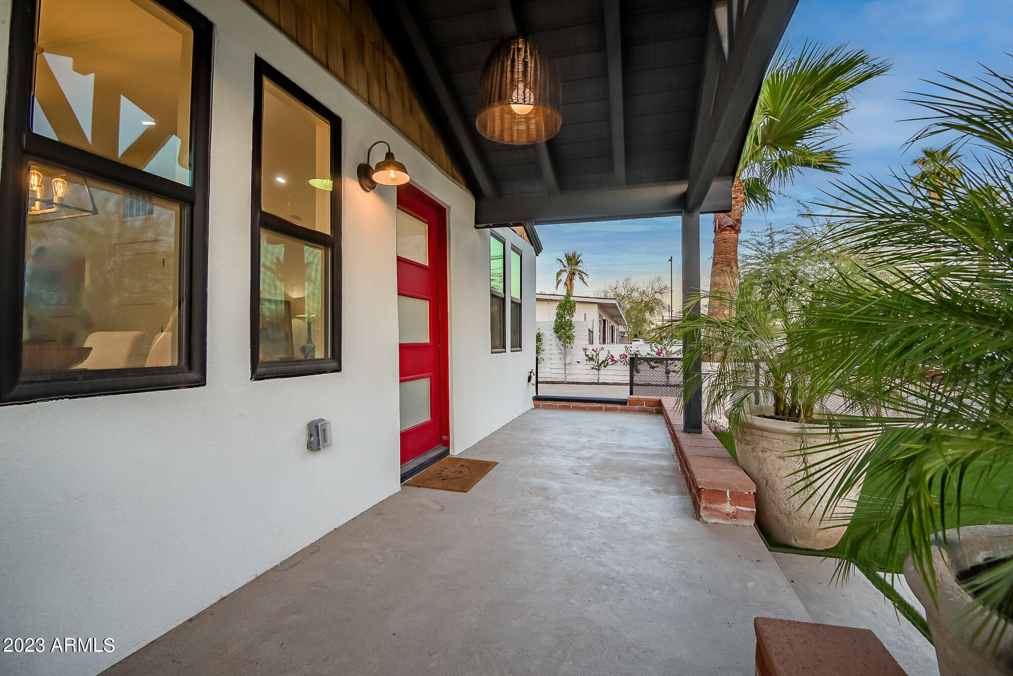 1024 E TAYLOR Street