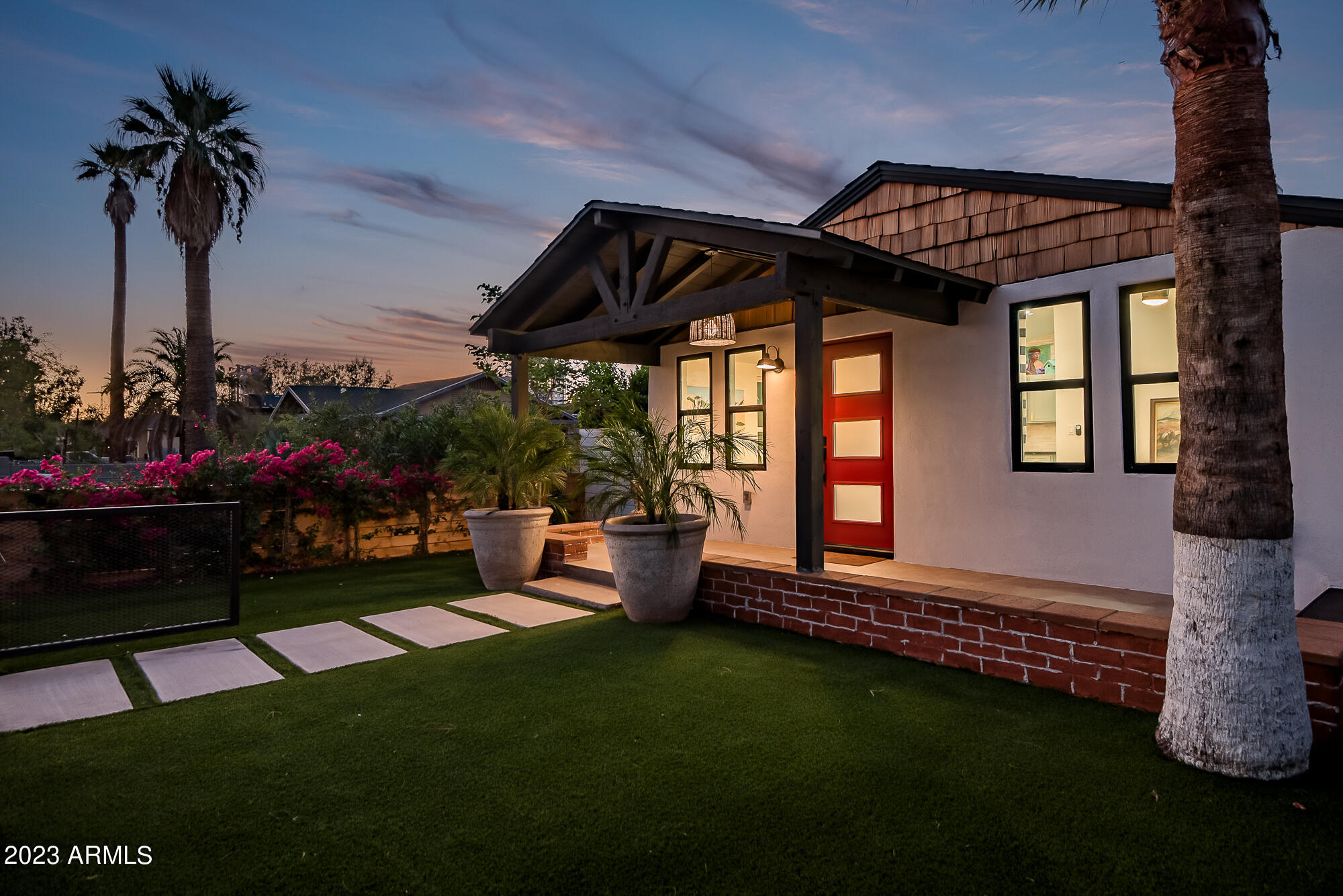 1024 E TAYLOR Street