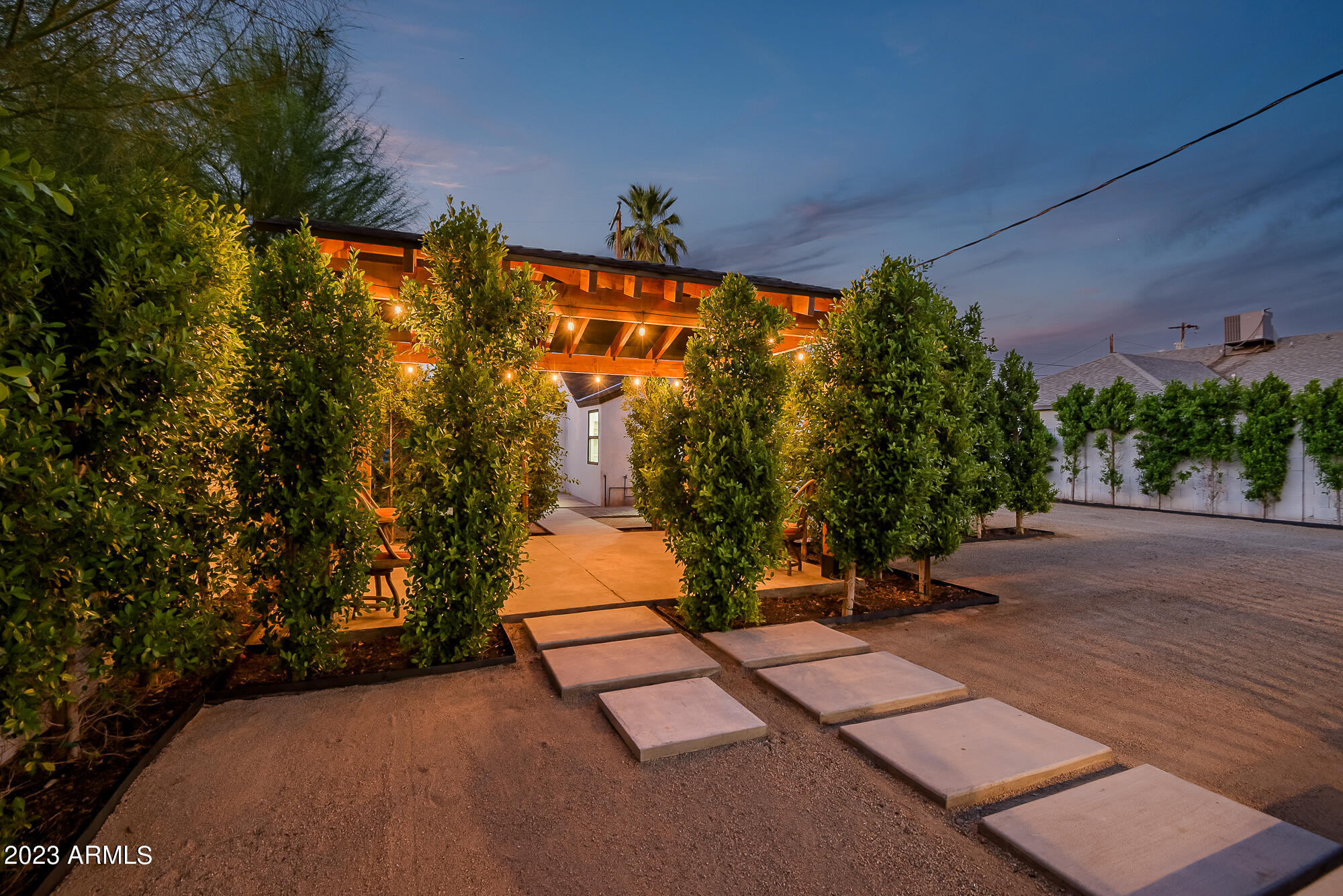 1024 E TAYLOR Street