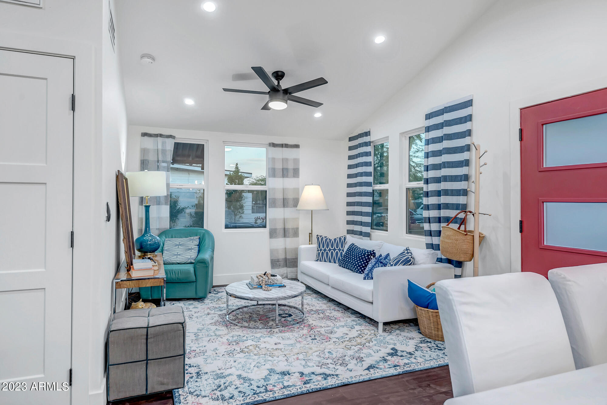 1024 E TAYLOR Street