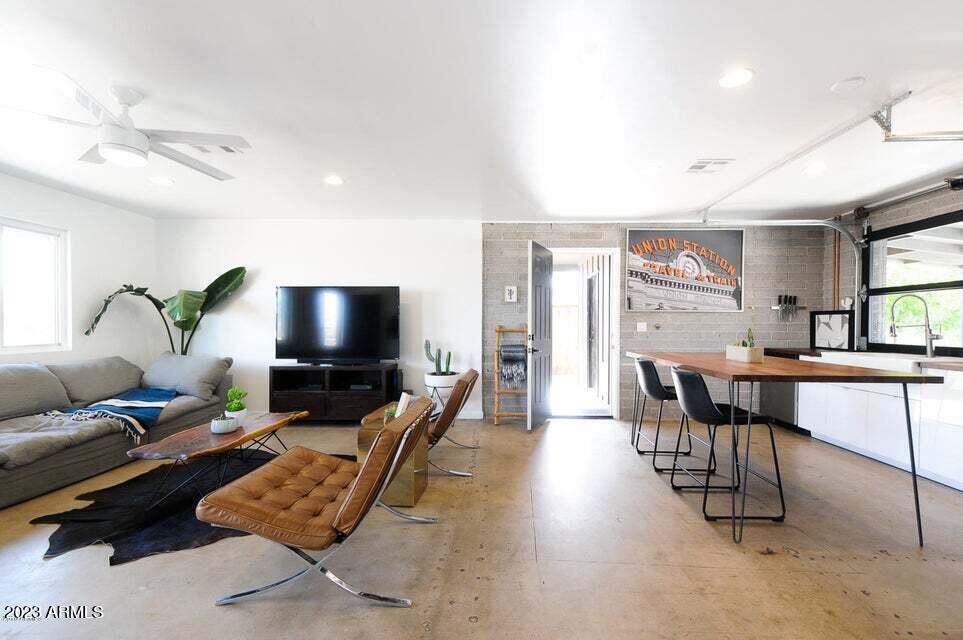 508 N 74TH Street