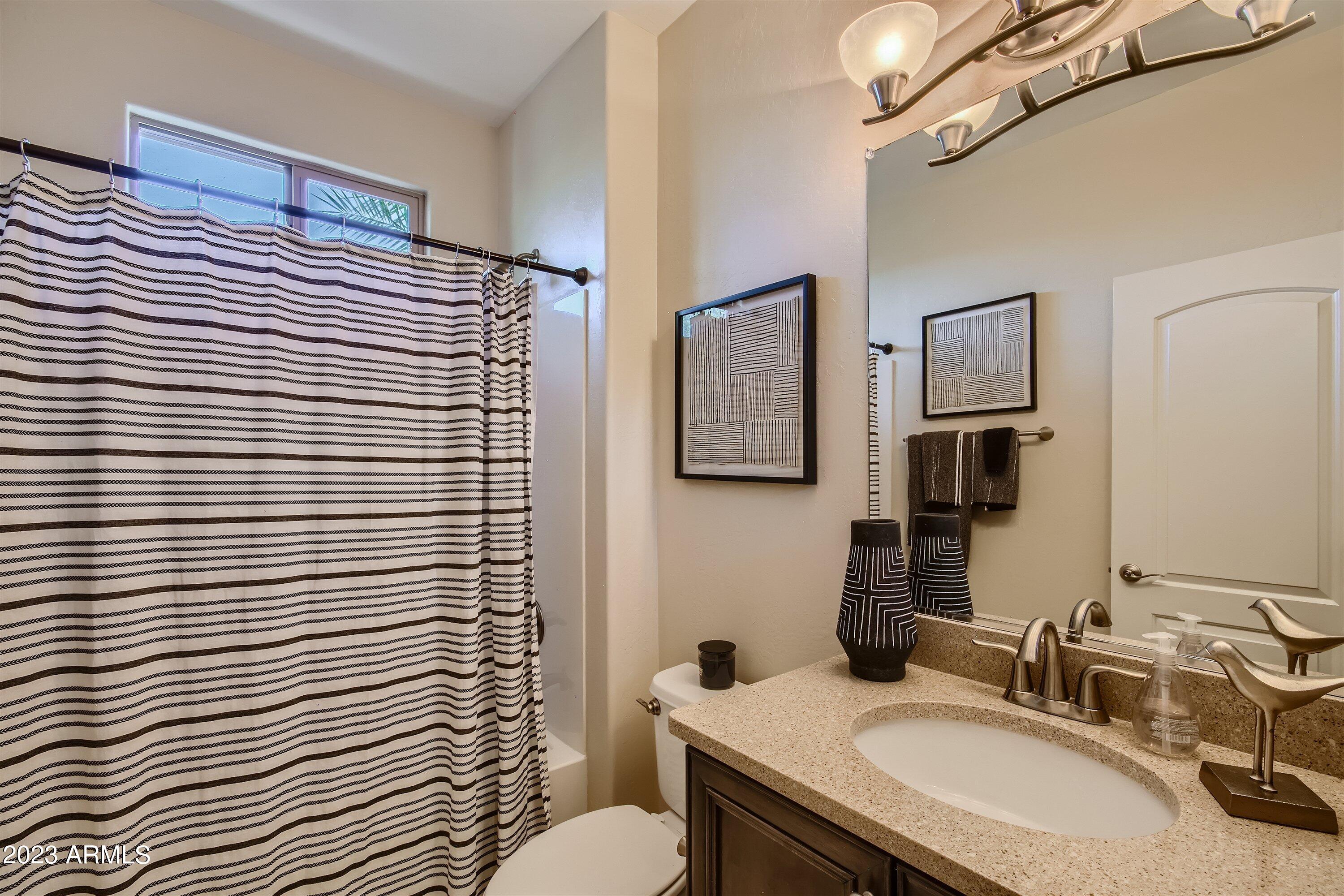 5550 N 16TH Street Unit: 113