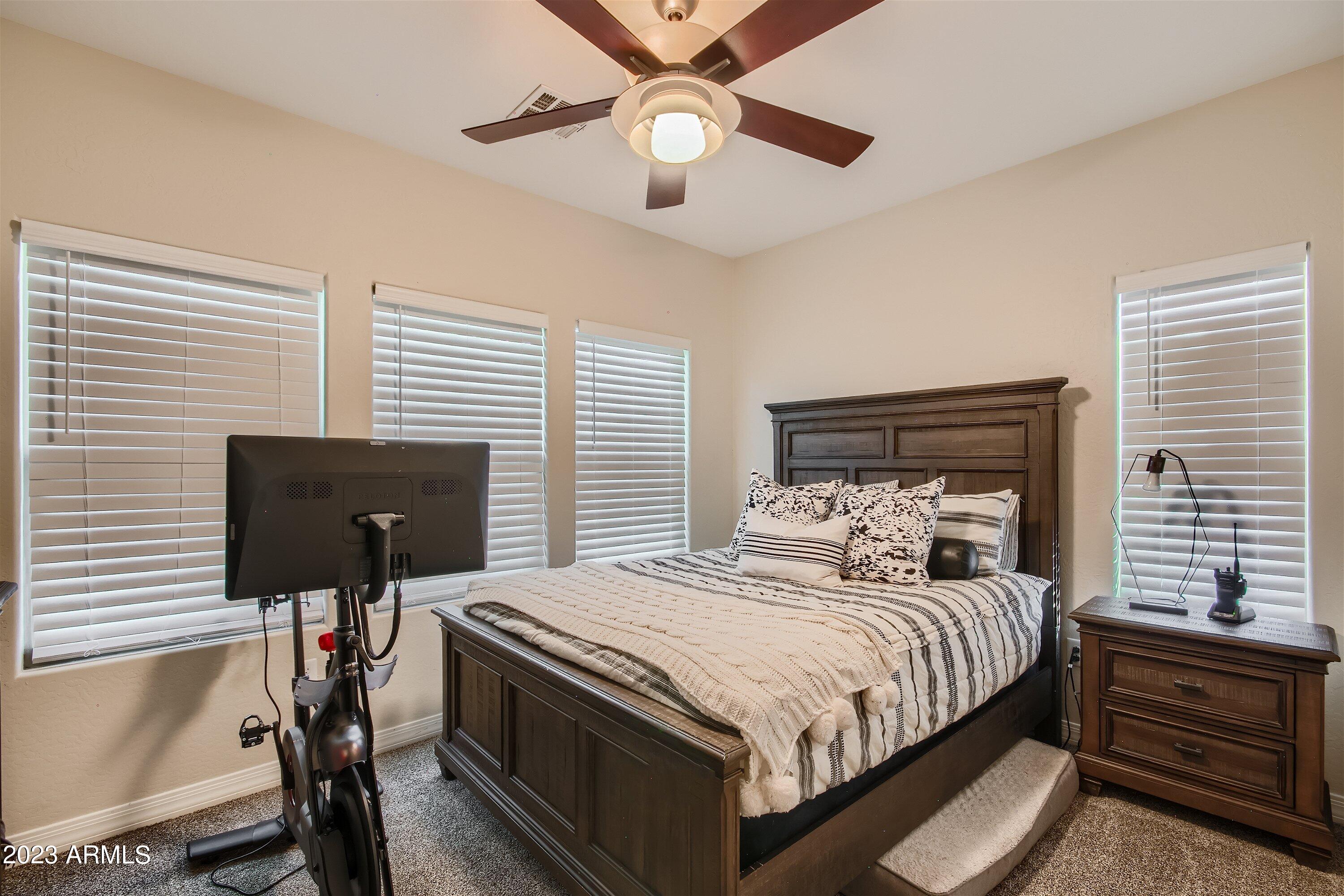 5550 N 16TH Street Unit: 113