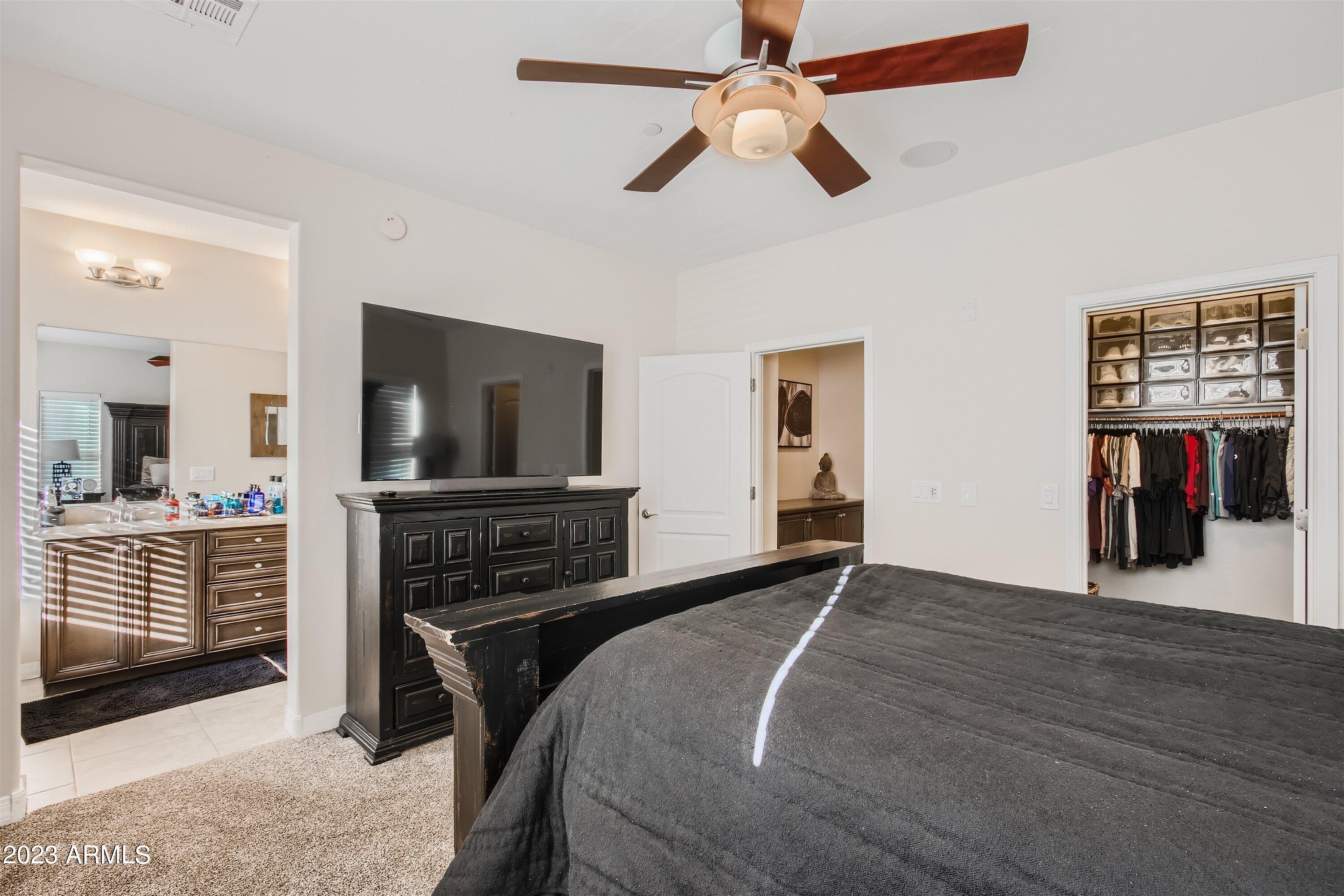 5550 N 16TH Street Unit: 113