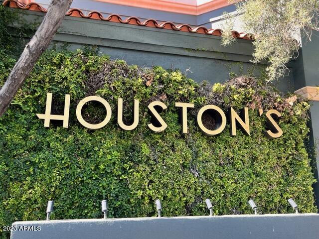 6150 N Scottsdale Road Unit: 52