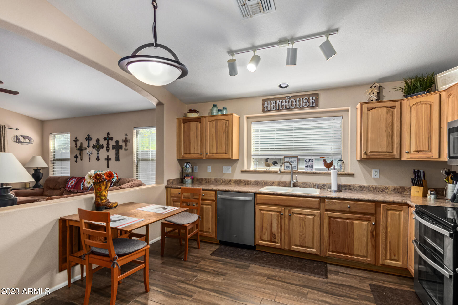 2432 W SILVER SAGE Lane