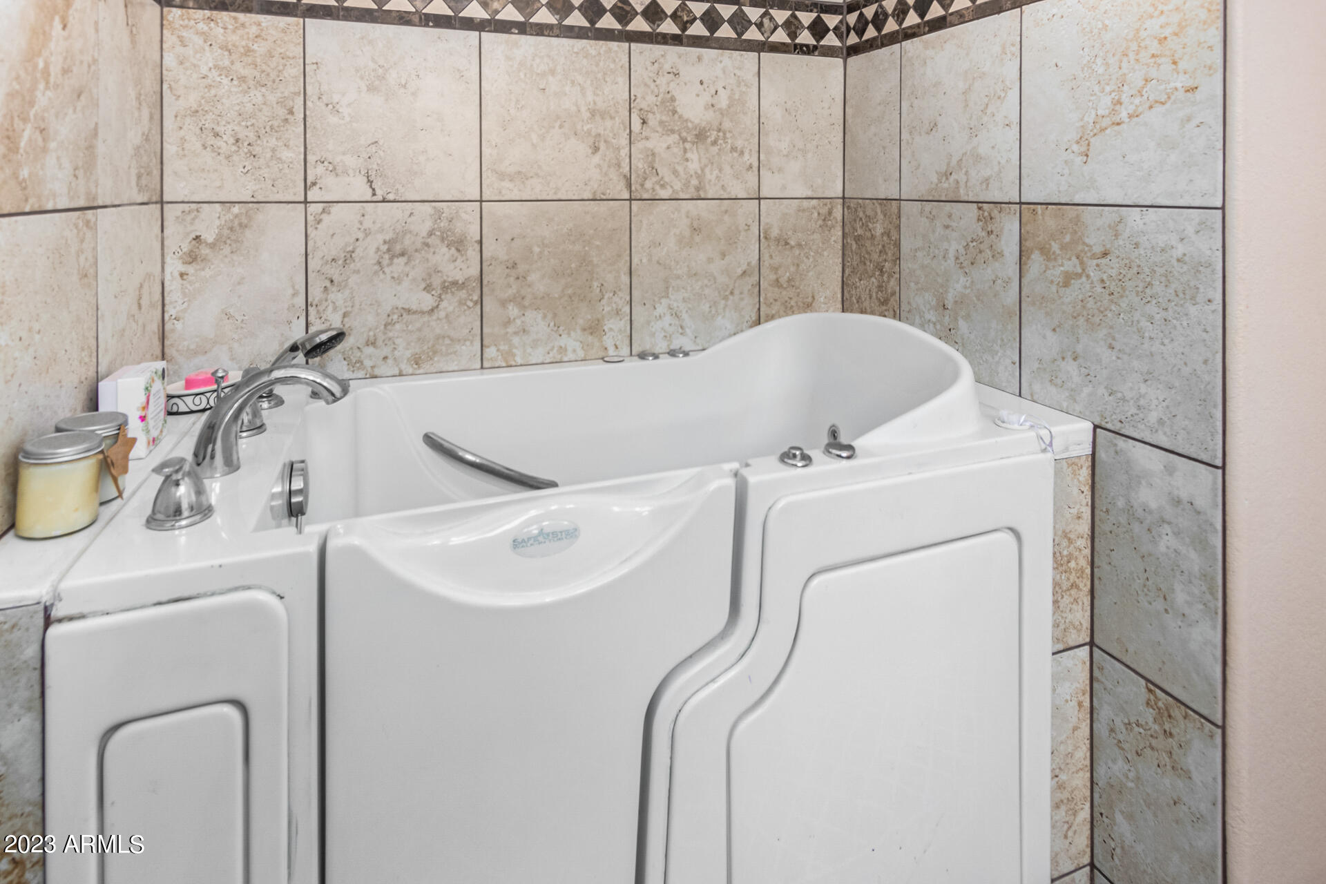 2432 W SILVER SAGE Lane