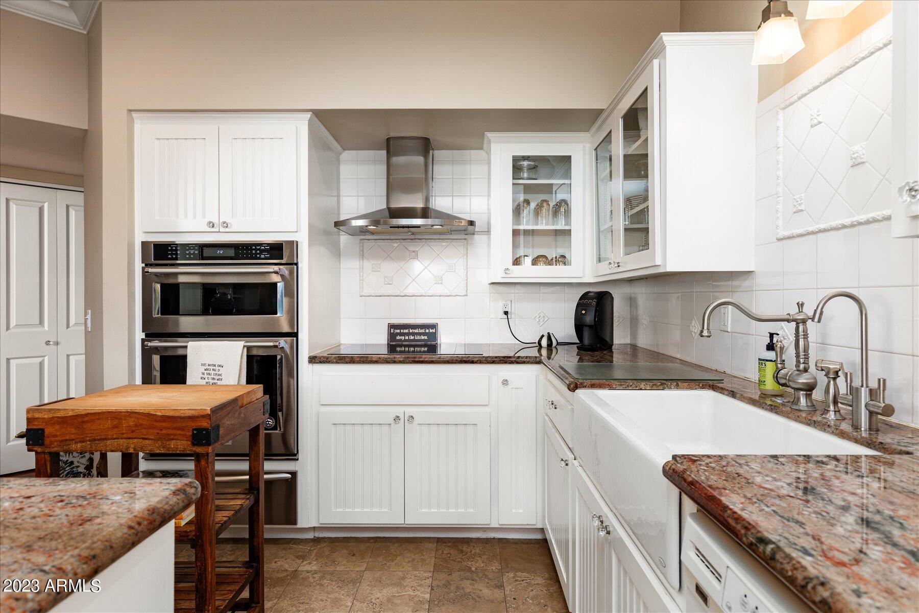5101 N CASA BLANCA Drive Unit: 204
