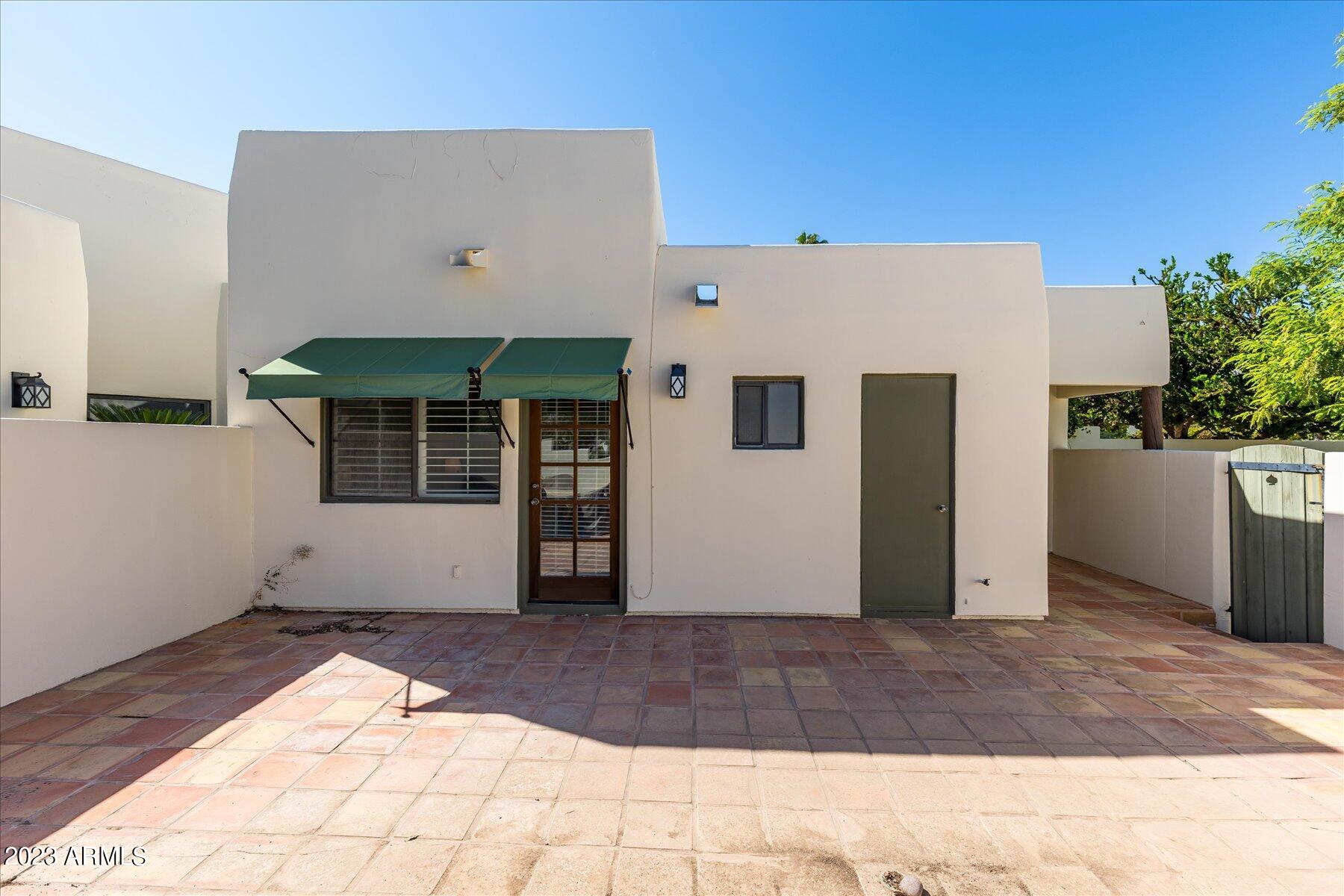 5101 N CASA BLANCA Drive Unit: 204