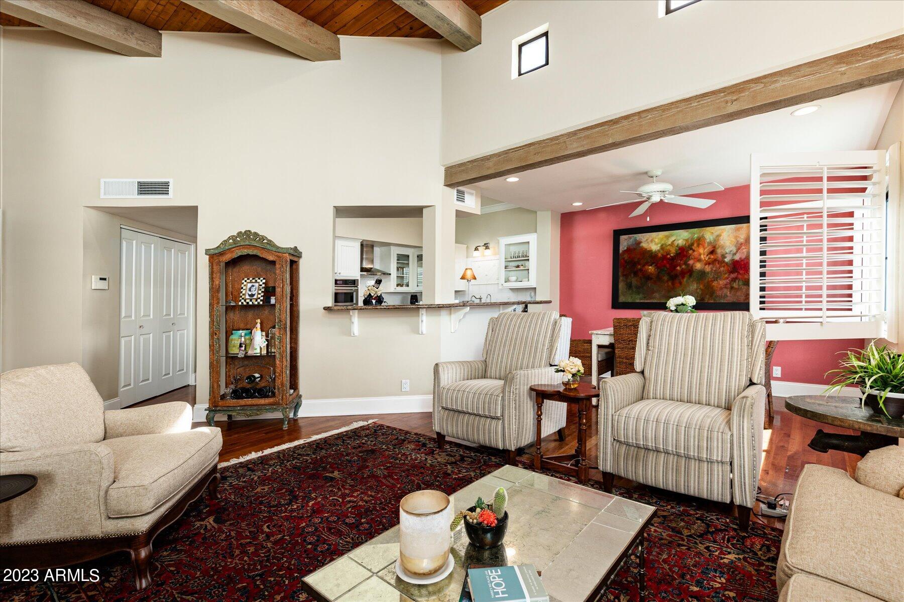 5101 N CASA BLANCA Drive Unit: 204