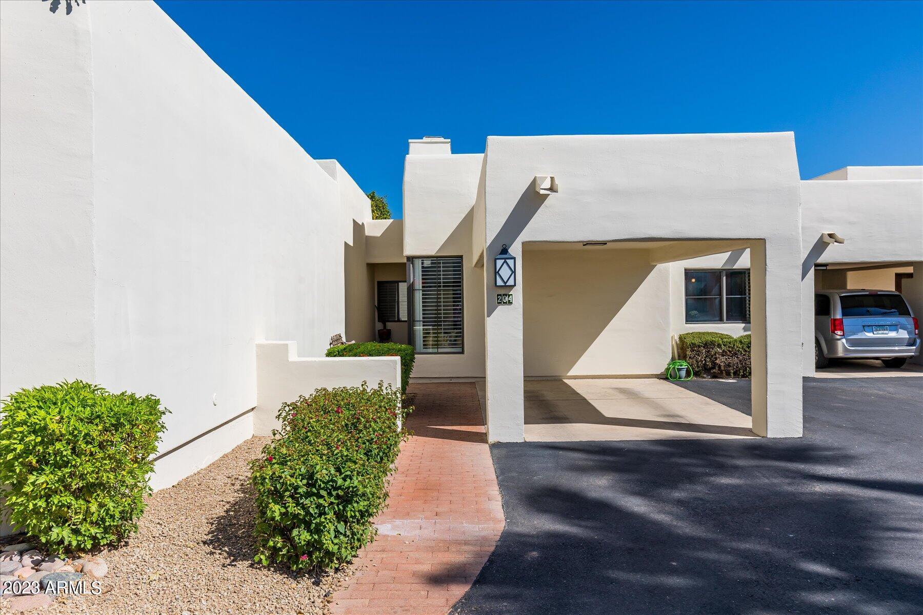 5101 N CASA BLANCA Drive Unit: 204
