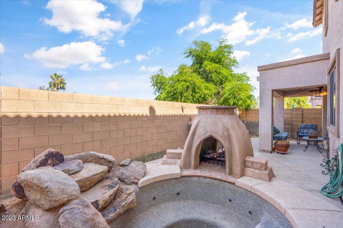 14346 W Cora Lane