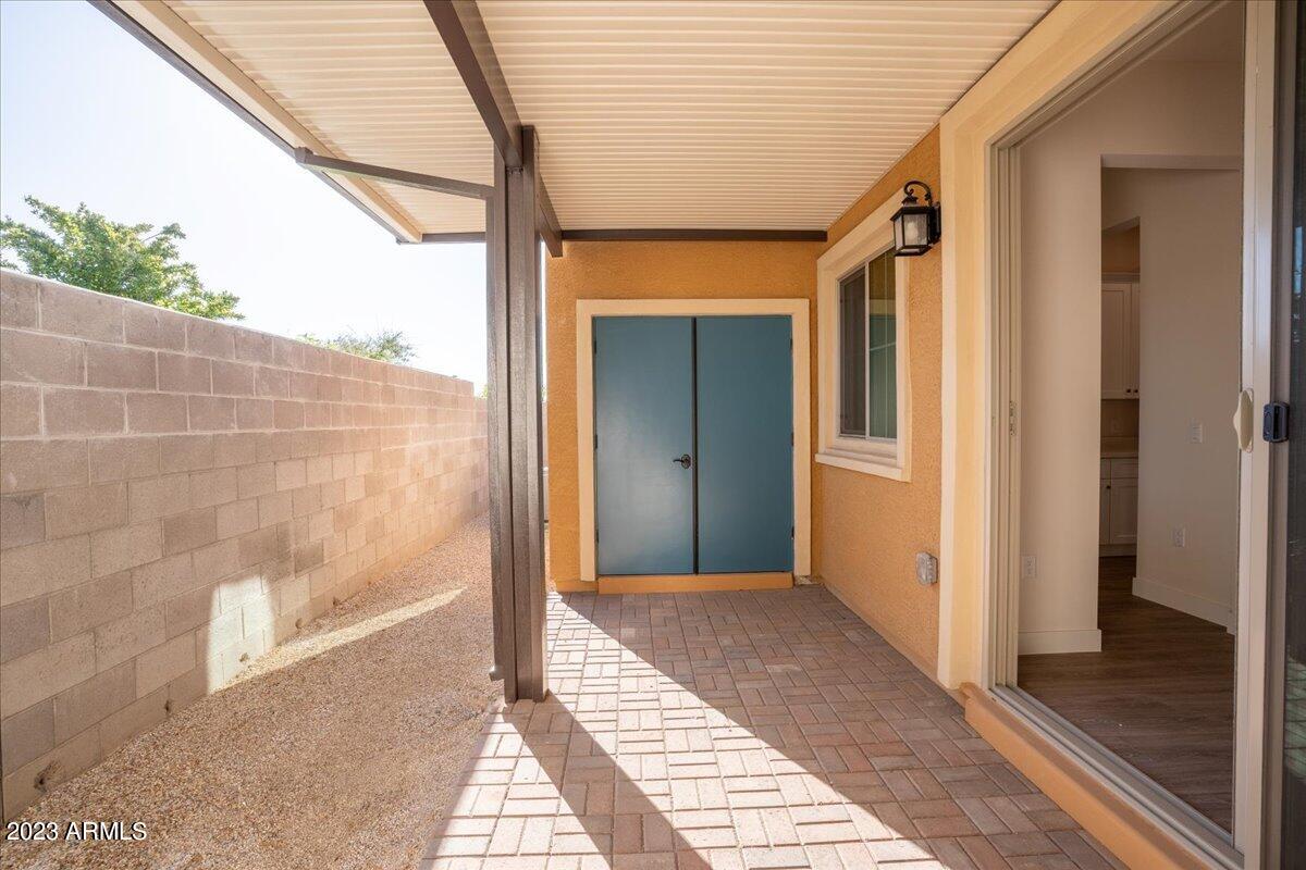 1500 E WAHALLA Lane Unit: W4