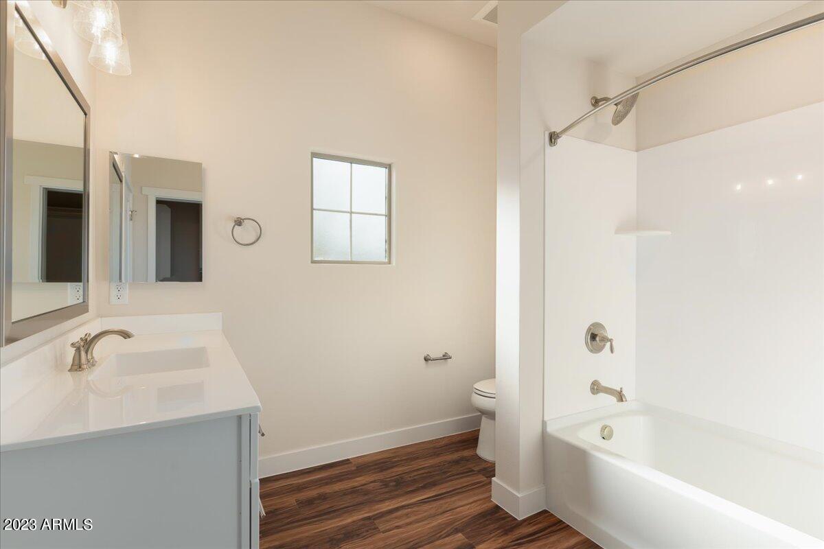 1500 E WAHALLA Lane Unit: W7