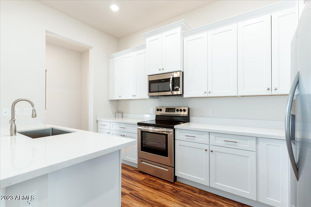 1500 E WAHALLA Lane Unit: W7