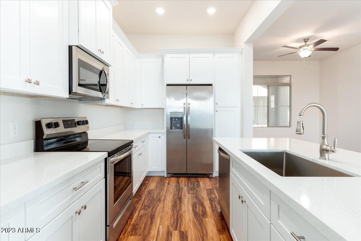 1500 E WAHALLA Lane Unit: W7