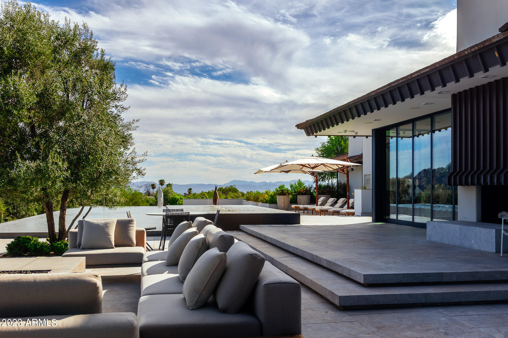 4645 E QUARTZ MOUNTAIN Road