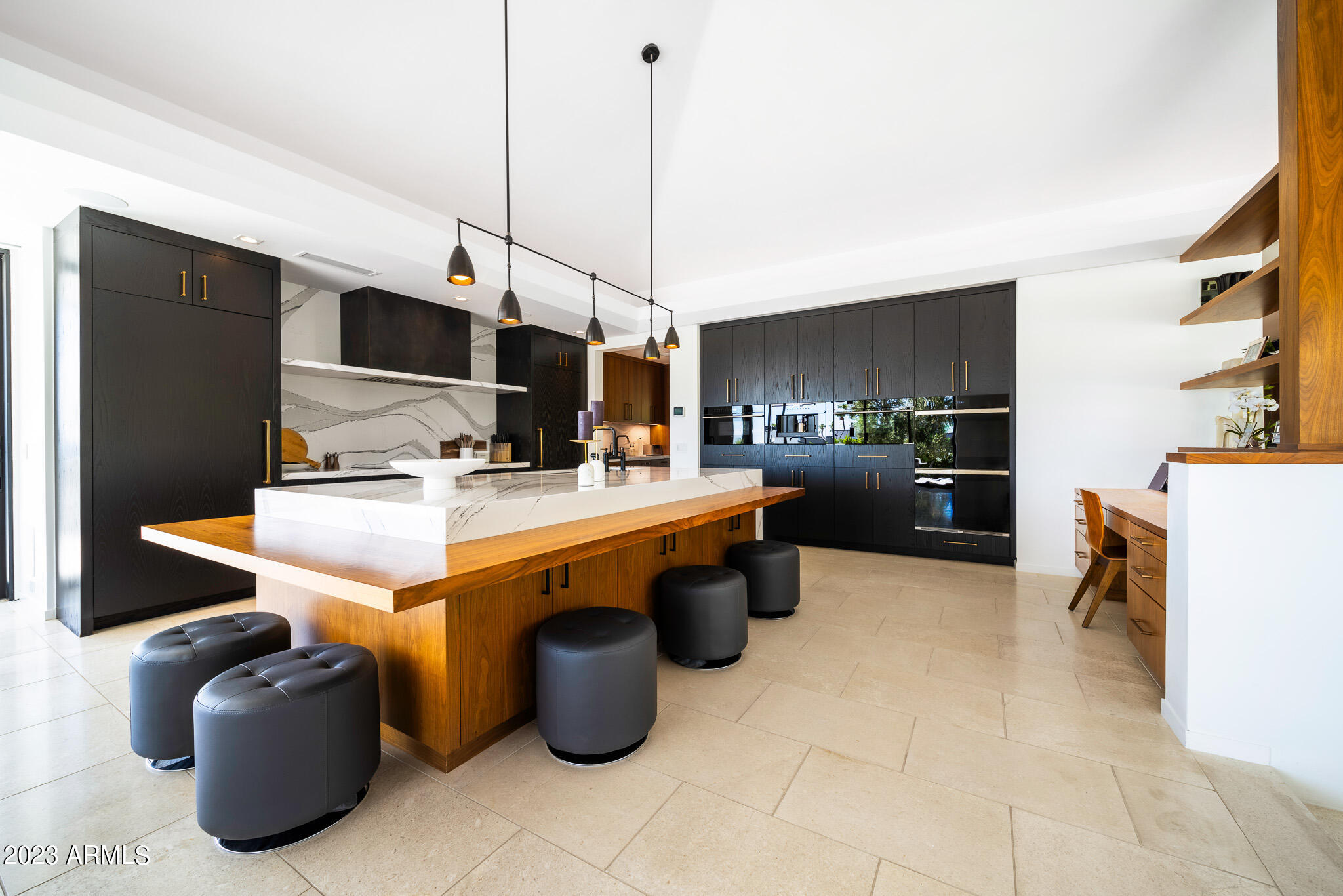 4645 E QUARTZ MOUNTAIN Road