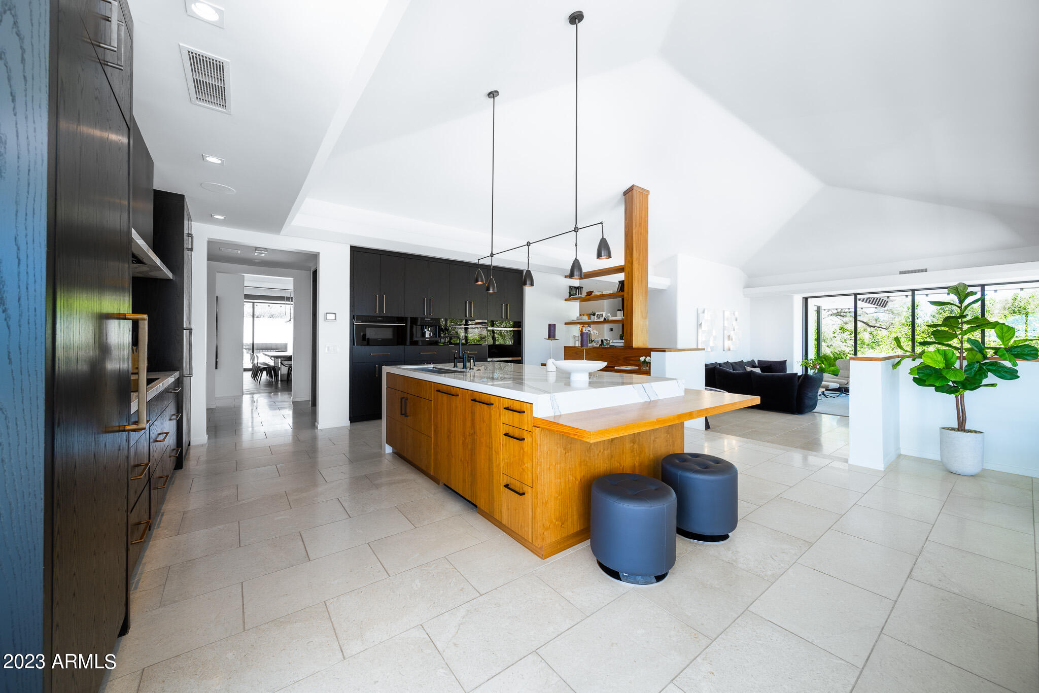 4645 E QUARTZ MOUNTAIN Road