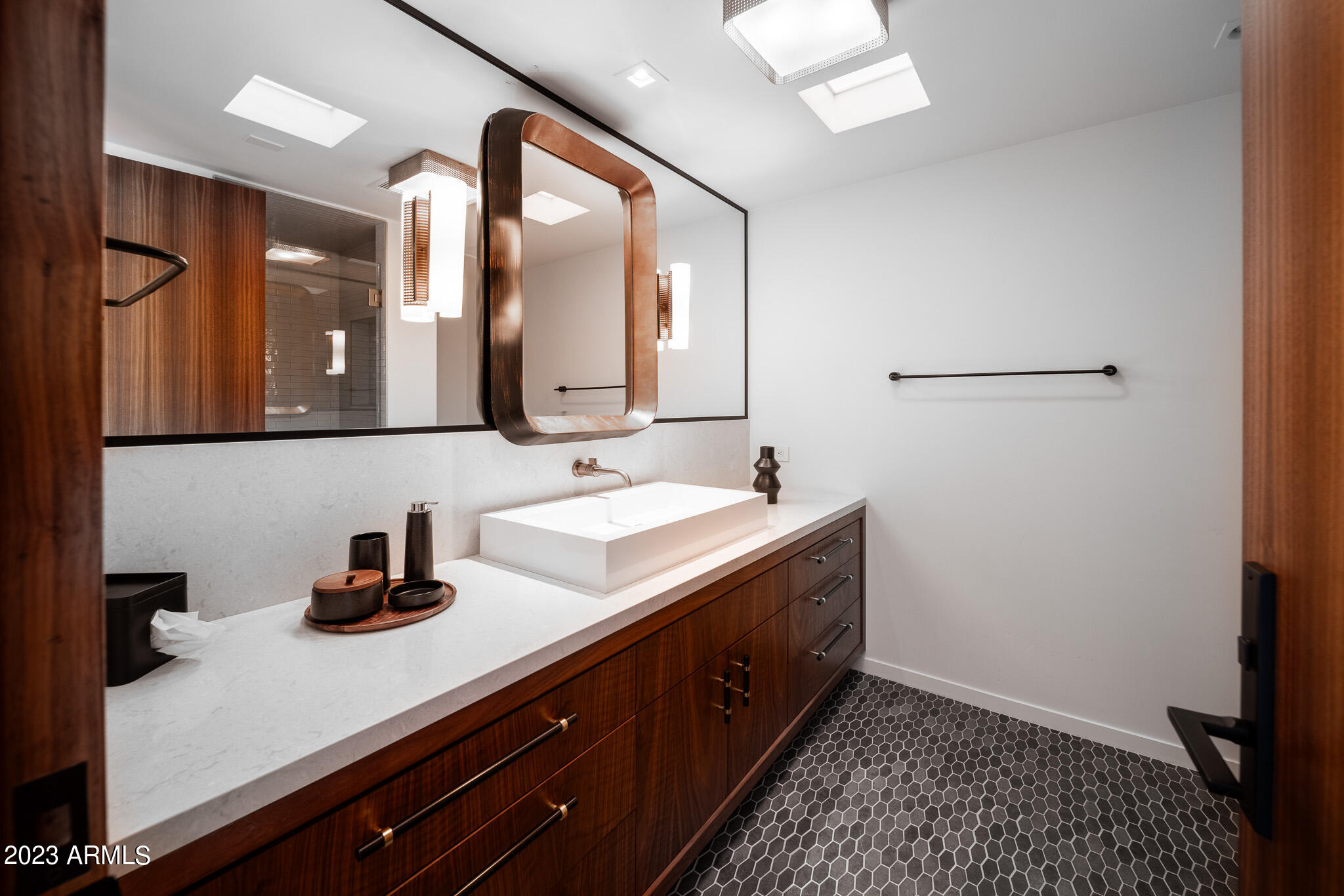 4645 E QUARTZ MOUNTAIN Road