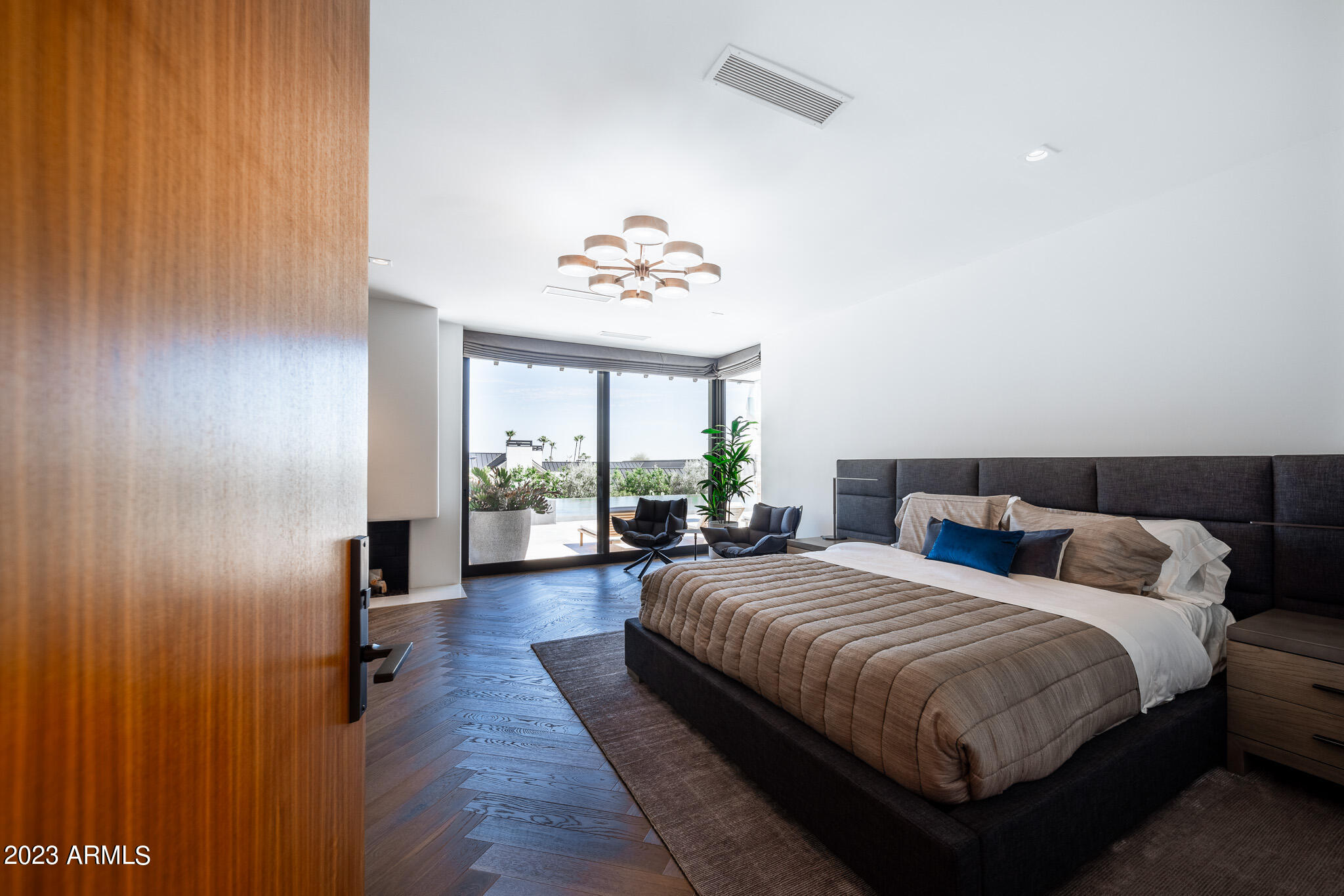 4645 E QUARTZ MOUNTAIN Road