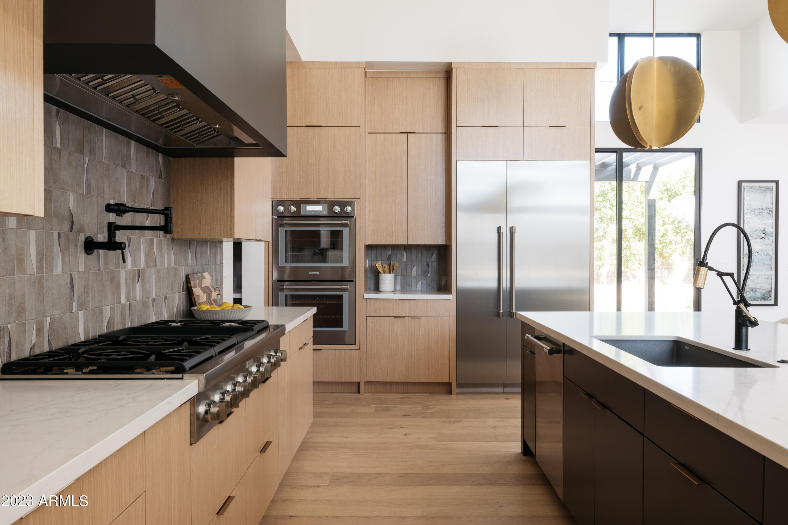 4015 N 40TH Place