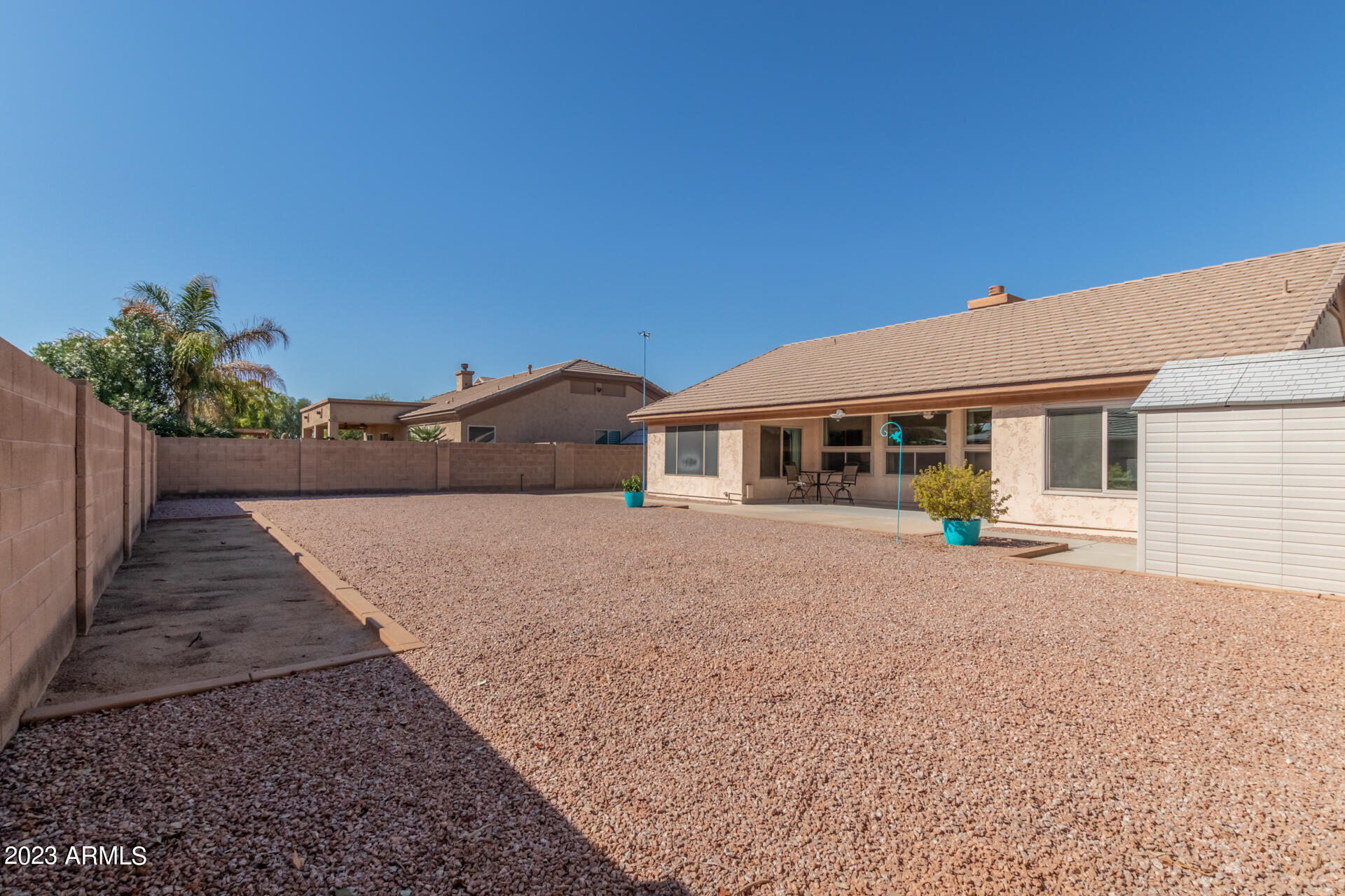 5217 E NICHOLAS Place