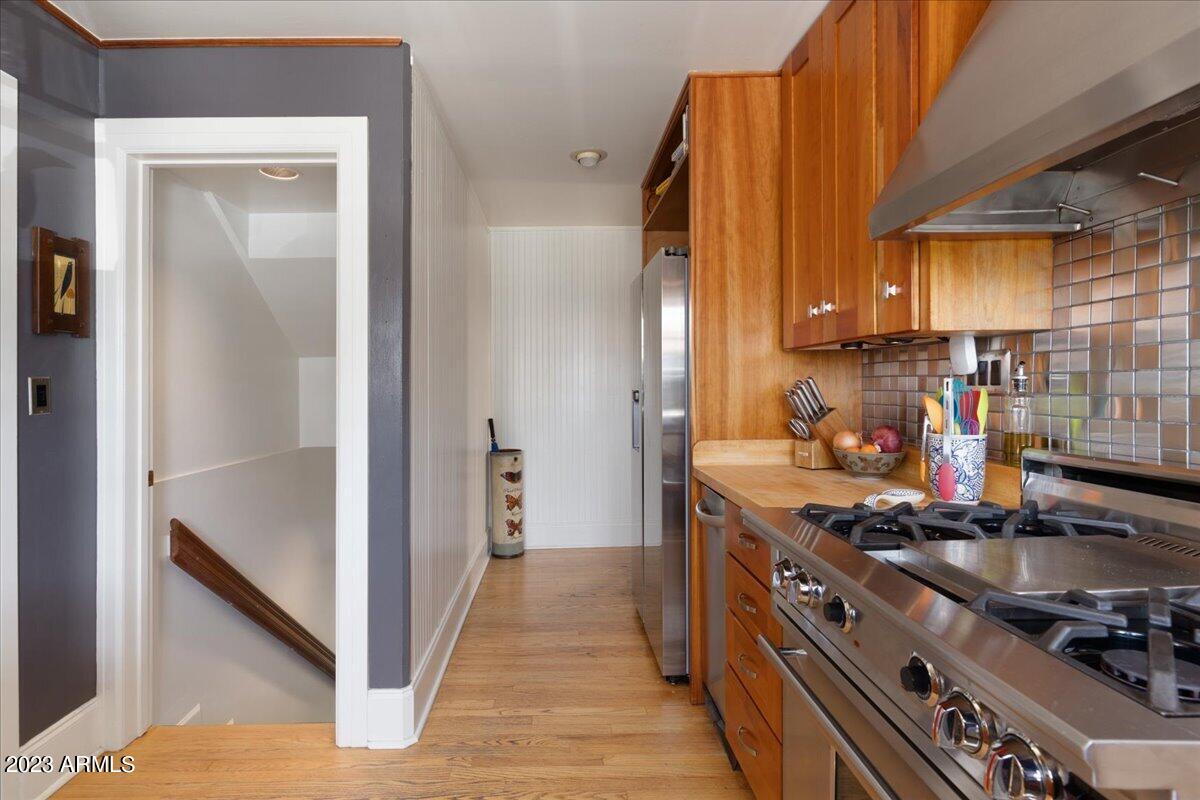 1602 W ENCANTO Boulevard