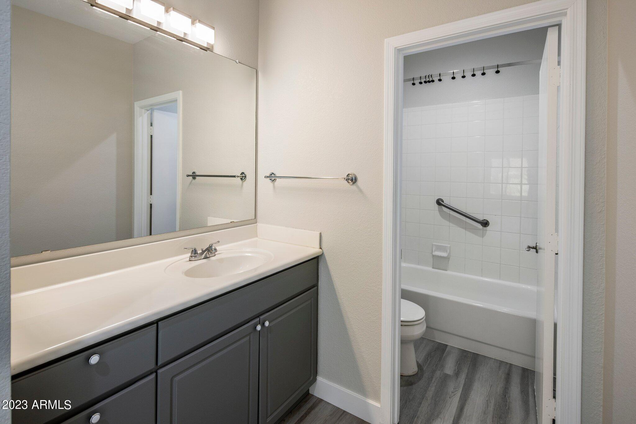 9600 N 96 Street Unit: 130