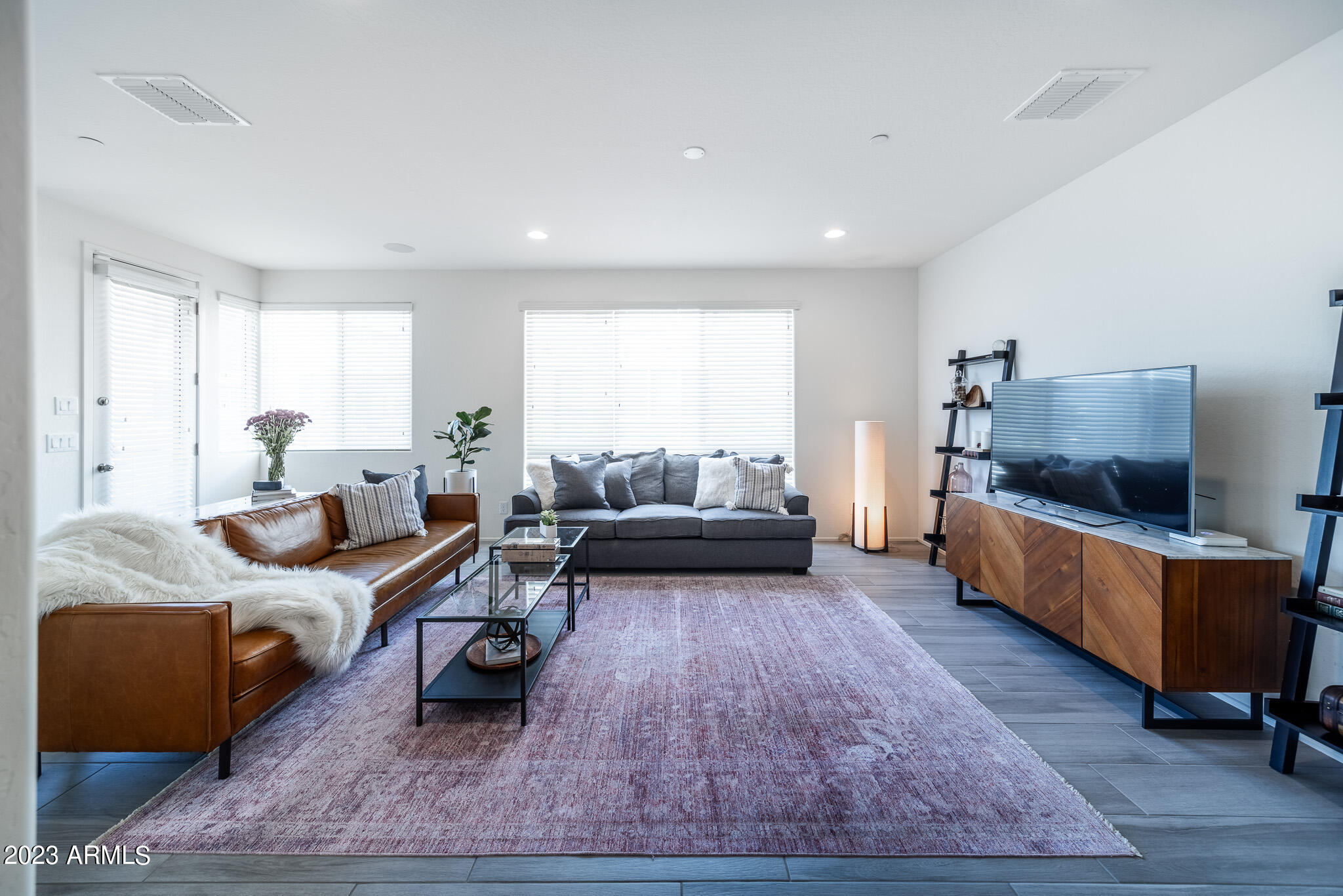 1250 N ABBEY Lane Unit: 290