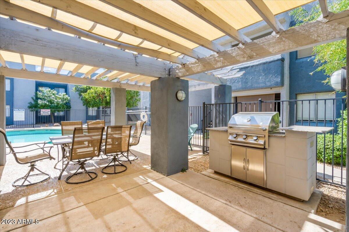 4410 N LONGVIEW Avenue Unit: 109