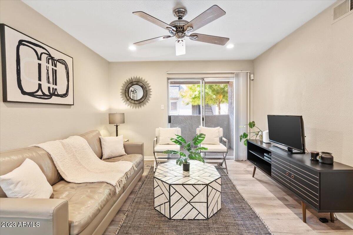 4410 N LONGVIEW Avenue Unit: 109