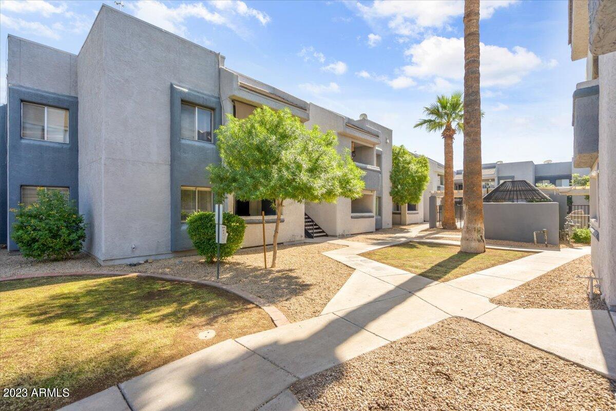 4410 N LONGVIEW Avenue Unit: 109