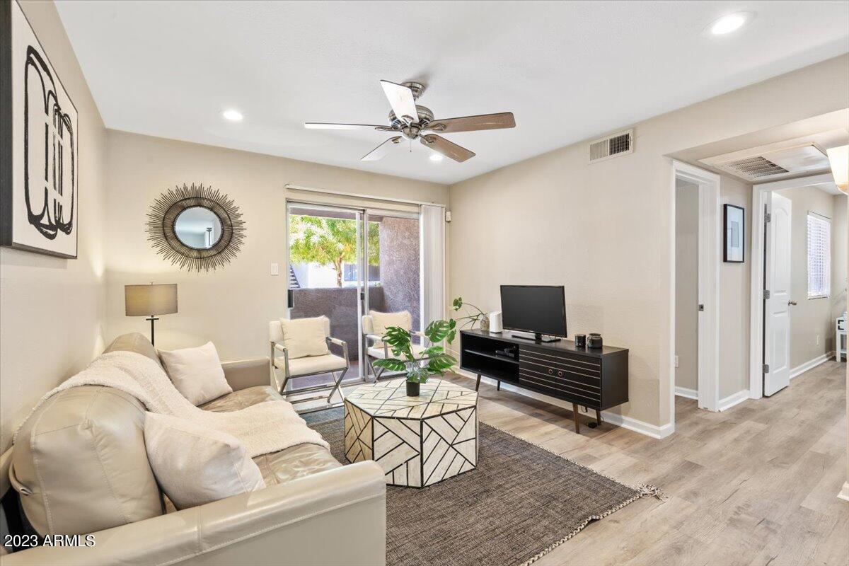 4410 N LONGVIEW Avenue Unit: 109