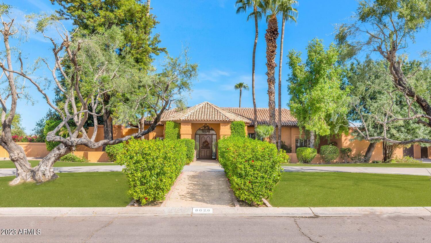 8628 E SHARON Drive
