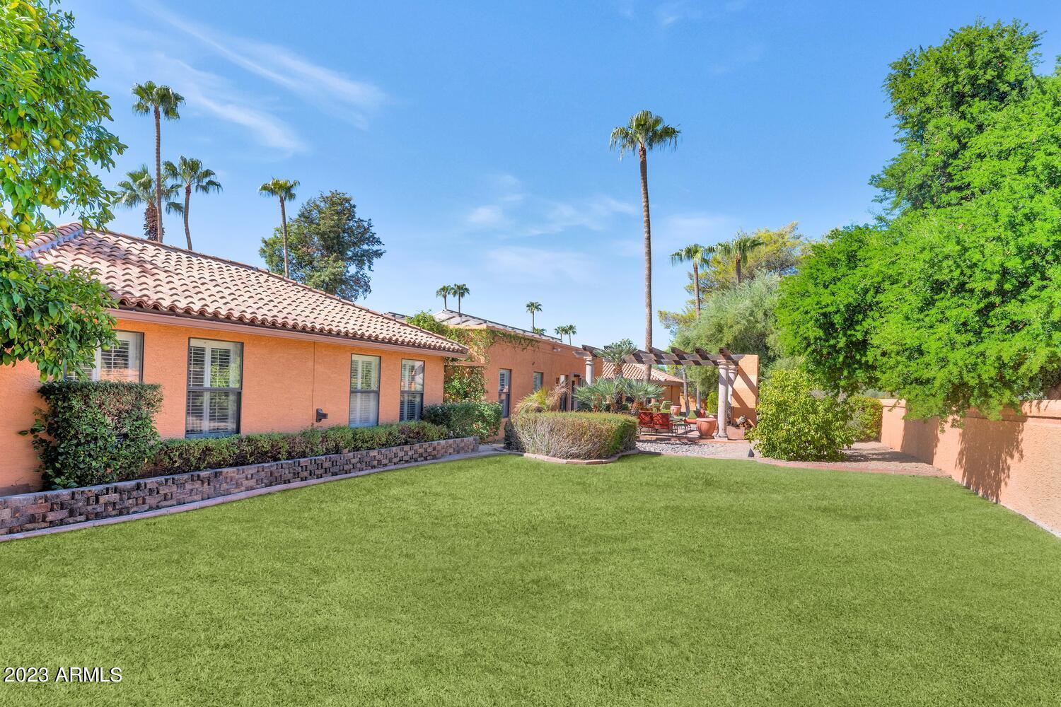 8628 E SHARON Drive